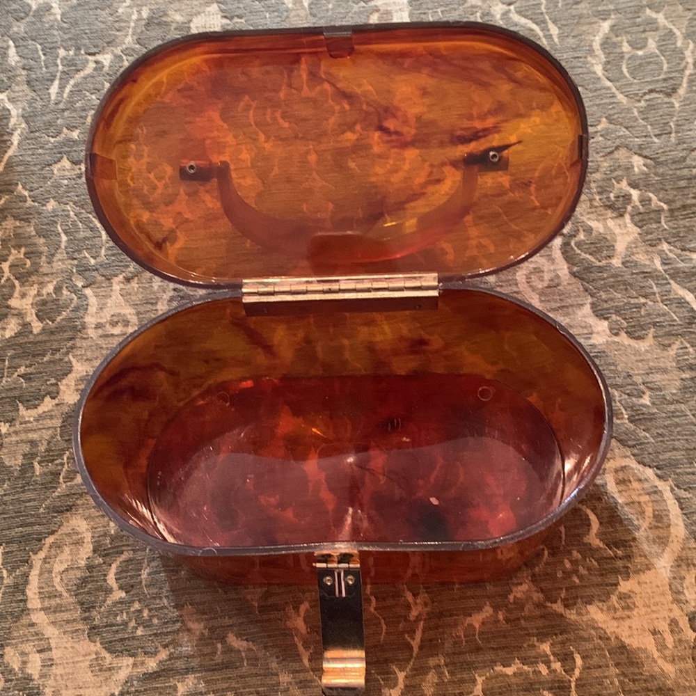 VINTAGE 1950’s TORTOISE-LOOK LUCITE BOX BAG:AMBER WITH SWING HANDLE :HANDBAG - Picture 6 of 6